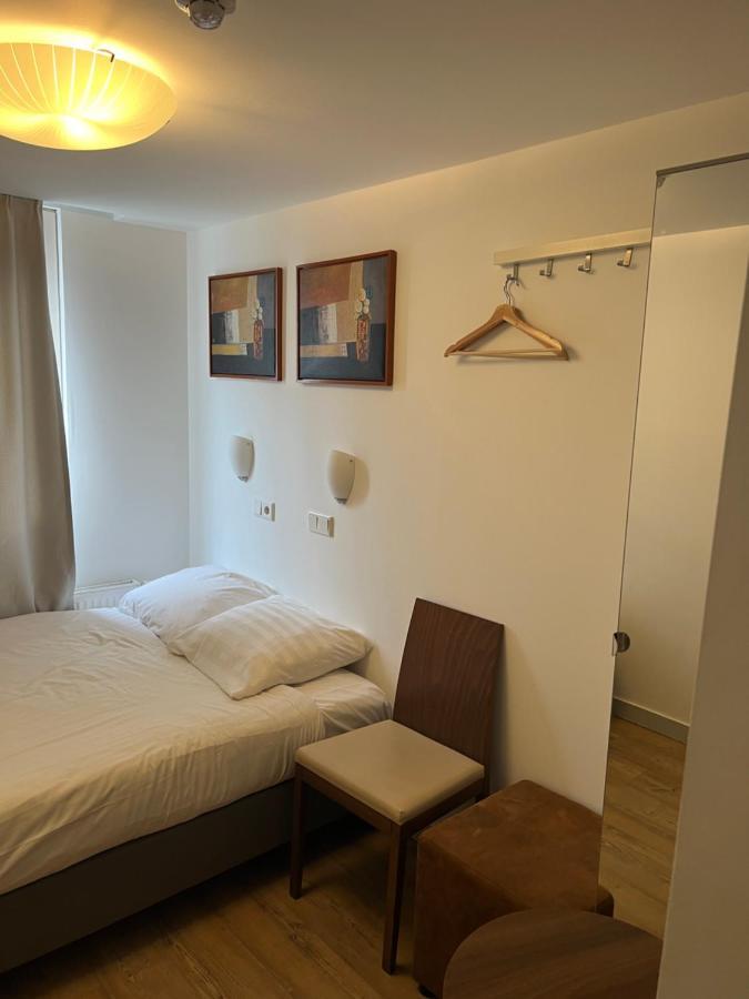 Max Hotel Amsterdam Esterno foto